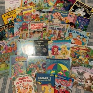 VTG Lot Of 28 Children’s Books Berenstain Bears, My Little Pony, Clifford Arthur